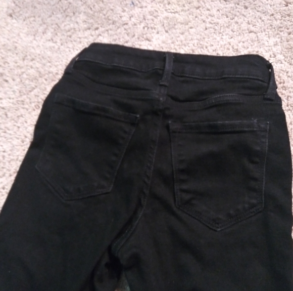 Old Navy Rockstar Super Skinny Mid-rise Jeans - Picture 4 of 4